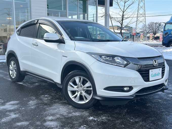 新着情報“ヴェゼルハイブリッドX”2014年式ホワイトオーキッドパール入荷しました！