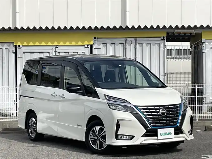 新着情報“セレナe－パワー ハイウェイスター V”2020年式ブリリアントホワイトパール 2トーン入荷しました！