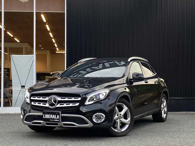 新着情報“ＧＬＡクラスGLA220 4マチック”2019年式オブシディアンブラック入荷しました！