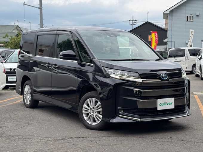 新着情報“ノアハイブリッドS－Z”2022年式スパークリングブラックパールクリスタルシャイン入荷しました！