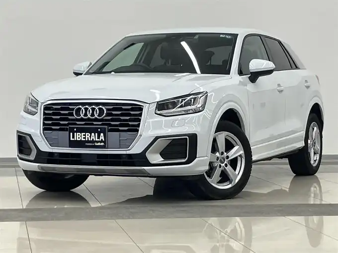 新着情報“Ｑ２3.5TFSI シリンダーオンデマンドスポーツ”2019年式グレイシアホワイトメタリック入荷しました！