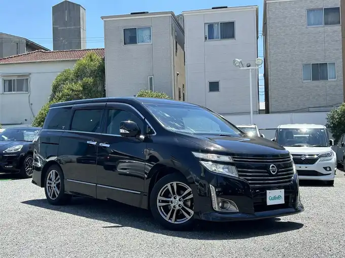 新着情報“エルグランド350ハイウェイスターアーバンクロム”2013年式ファントムブラック入荷しました！