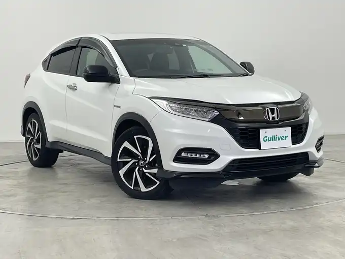新着情報“ヴェゼルハイブリッドRS・ホンダセンシング”2020年式プラチナホワイトパール入荷しました！