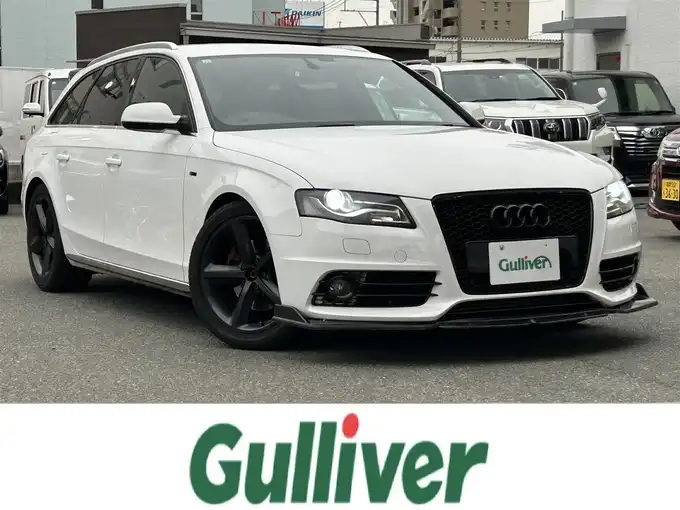 新着情報“Ａ４アバント2．0TFSI”2011年式アイビスホワイト入荷しました！