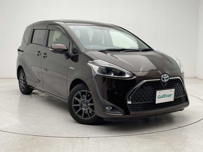 新着情報“シエンタハイブリッドG クエロ”2020年式ヴィンテージブラウンパールクリスタルシャイン入荷しました！