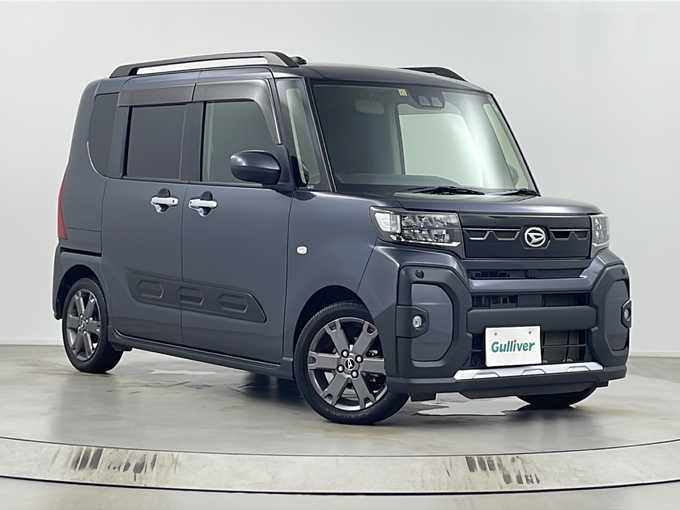 新着情報“タントファンクロスターボ”2022年式クロムグレーメタリック入荷しました！