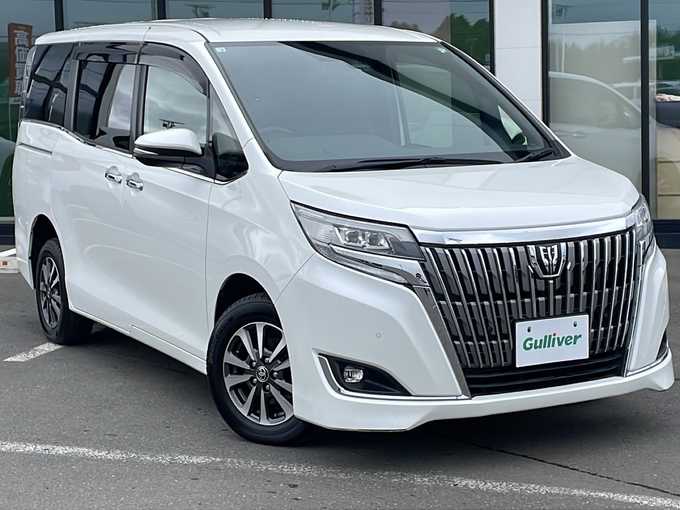 新着情報“エスクァイアGi”2019年式ホワイトパールクリスタルシャイン入荷しました！