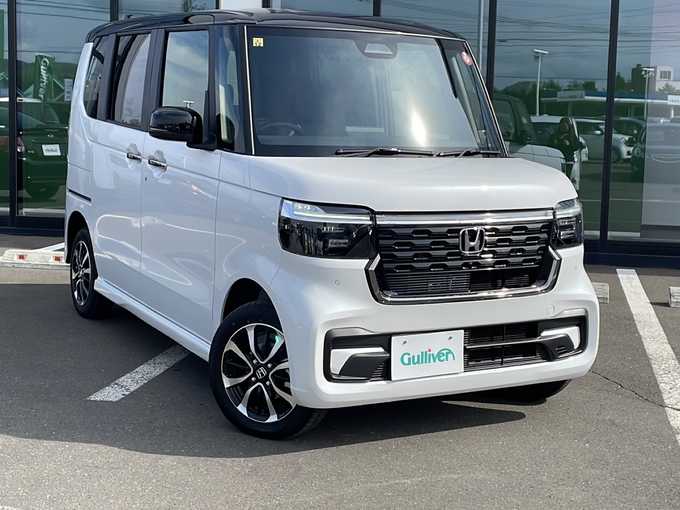 新着情報“Ｎ－ＢＯＸカスタムコーディネートスタイル（2トーン）”2023年式プラチナホワイトパール入荷しました！