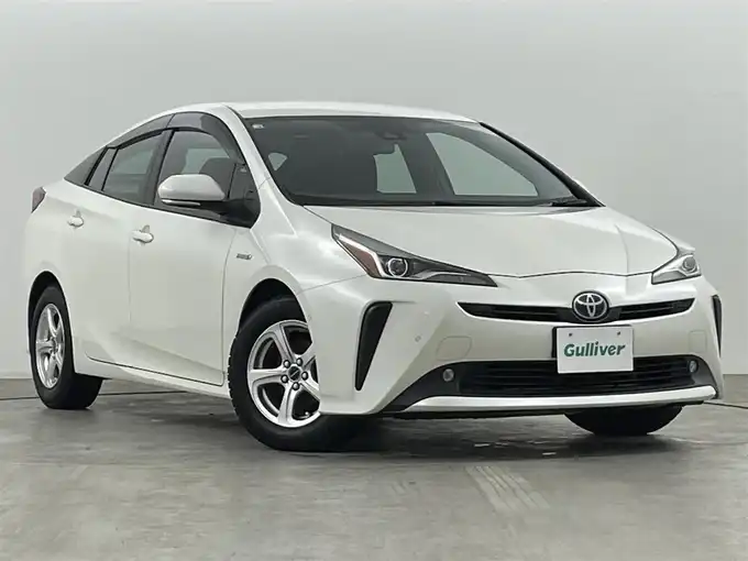 新着情報“プリウスA”2020年式ホワイトパールクリスタルシャイン入荷しました！