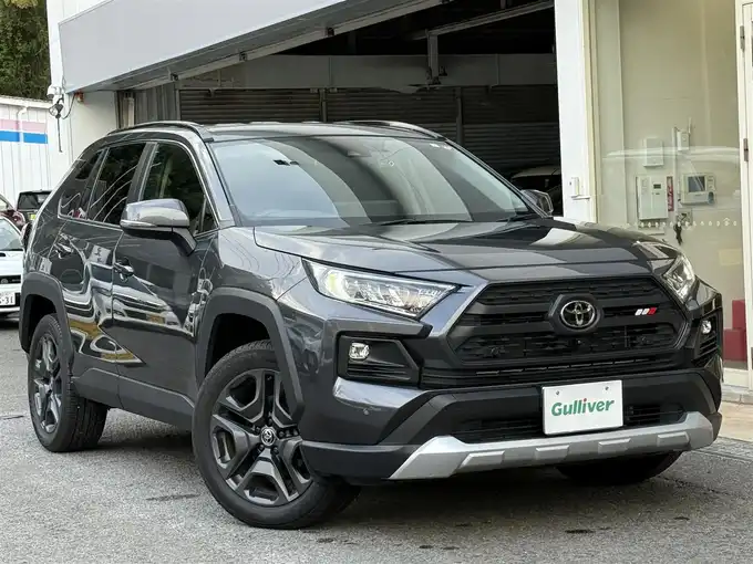 新着情報“ＲＡＶ４アドベンチャー”2023年式グレーメタリック入荷しました！