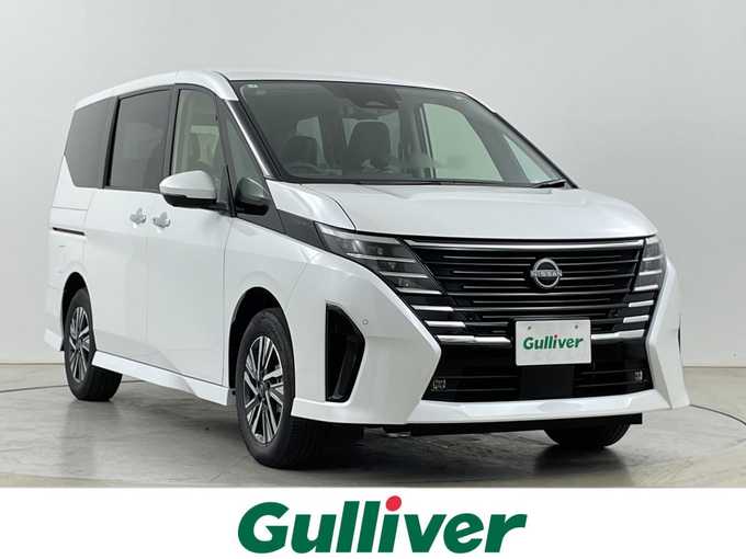 新着情報“セレナe－4ORCE ハイウェイスターV”2025年式プリズムホワイト入荷しました！