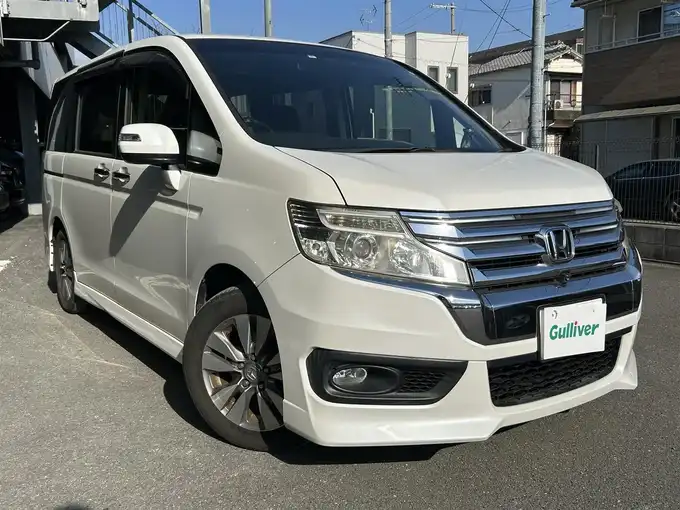 新着情報“ステップワゴンスパーダZ インターナビセレクション”2013年式ホワイトオーキッドパール入荷しました！