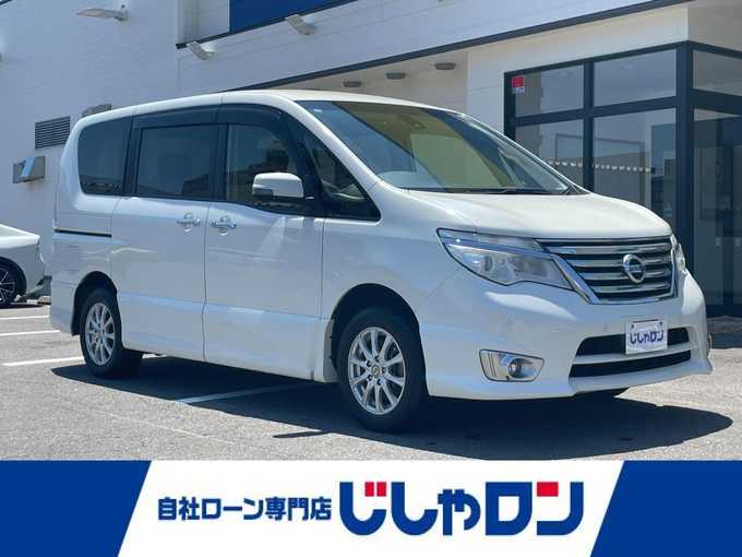 新着情報“セレナハイウェイスター”2015年式ブリリアントホワイトパール入荷しました！