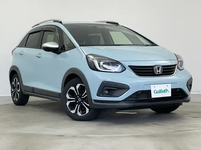 新着情報“フィットe:HEVクロスター”2020年式サーフブルー入荷しました！