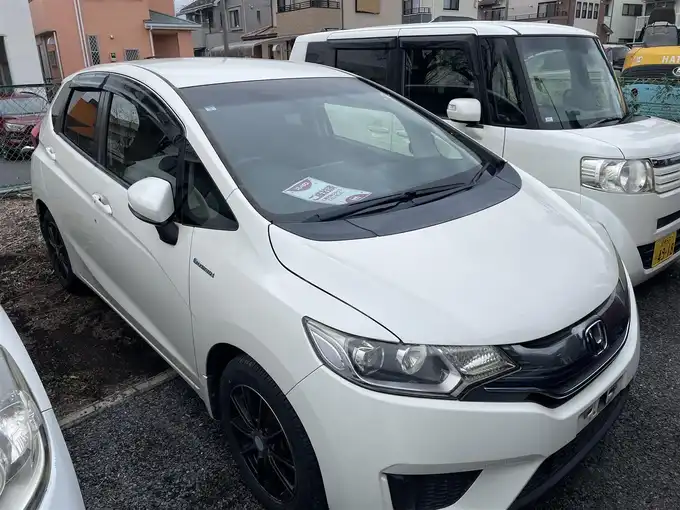 新着情報“フィットハイブリッドハイブリッド・Lパッケージ”2015年式プレミアムホワイトパール入荷しました！