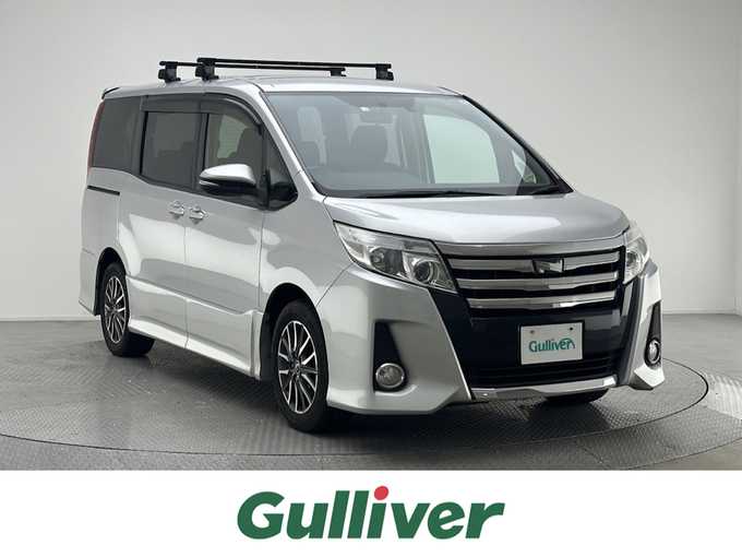 新着情報“ノアSi”2014年式シルバーM入荷しました！