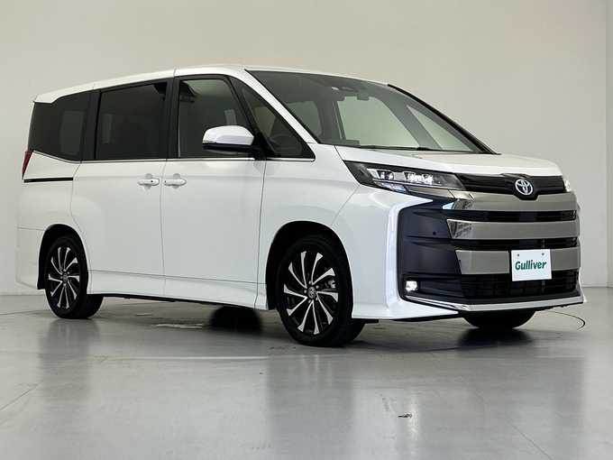 新着情報“ノアハイブリッドS－Z”2023年式ホワイトパールクリスタルシャイン入荷しました！