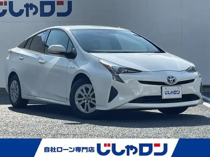 新着情報“プリウスS”2018年式スーパーホワイトⅡ入荷しました！
