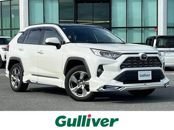 新着情報“ＲＡＶ４G”2021年式ホワイトパールクリスタルシャイン入荷しました！