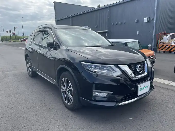 新着情報“エクストレイル20Xi”2019年式ダイヤモンドブラック入荷しました！