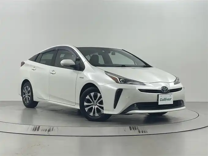新着情報“プリウスA”2020年式ホワイトパールクリスタルシャイン入荷しました！