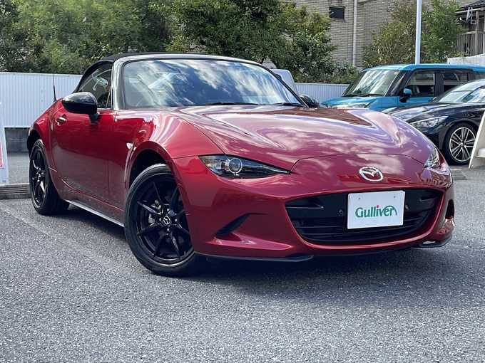 新着情報“ロードスターSスペシャルパッケージ”2022年式シルバー入荷しました！