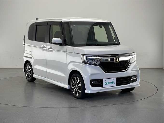 新着情報“Ｎ－ＢＯＸカスタムG・L”2018年式プラチナホワイトパール入荷しました！