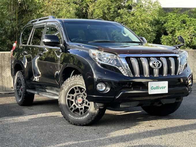 新着情報“ランドクルーザープラドTX”2015年式ブラック入荷しました！