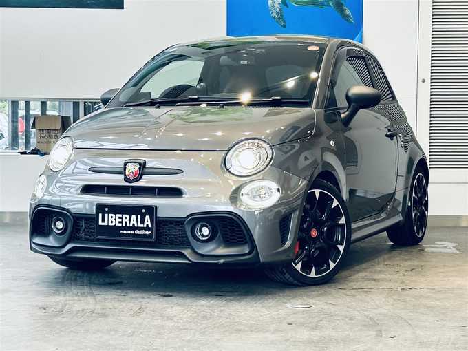 新着情報“アバルト５９５コンペティツィオーネ”2021年式グレー入荷しました！