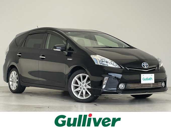 新着情報“プリウスαSツーリングセレクション”2013年式ブラック入荷しました！