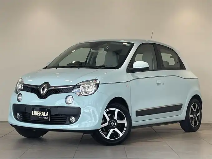 新着情報“トゥインゴインテンス”2017年式青入荷しました！