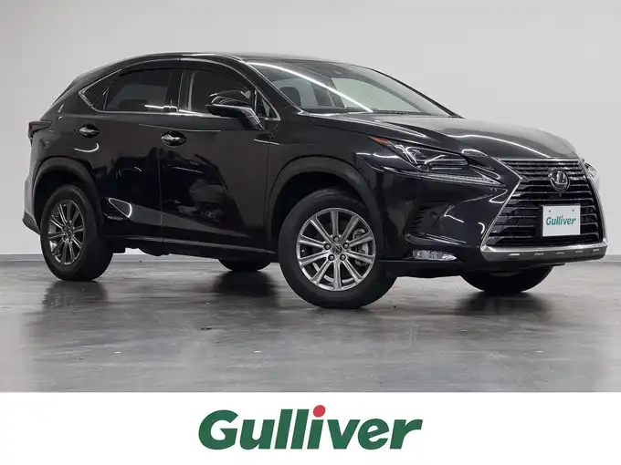 新着情報“ＮＸNX300h Iパッケージ”2020年式グラファイトブラックガラスフレーク入荷しました！