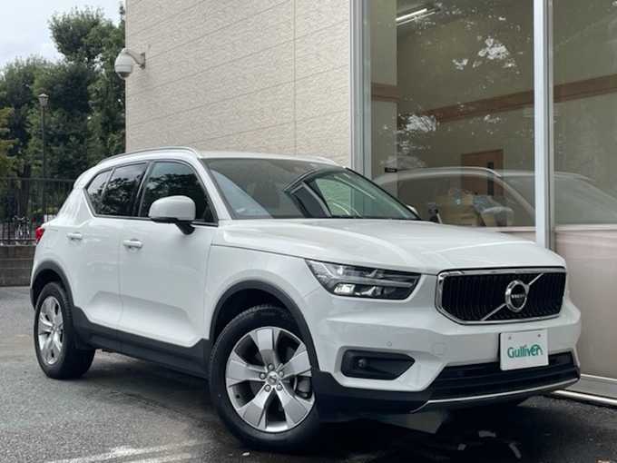 新着情報“ボルボ ＸＣ４０B4 モメンタム”2021年式アイスホワイト入荷しました！