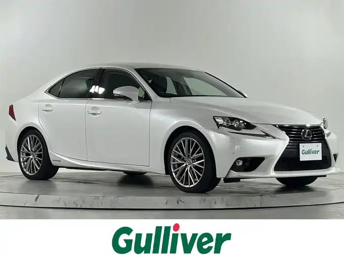 新着情報“ＩＳIS300h バージョンL”2016年式ソニッククォーツ入荷しました！