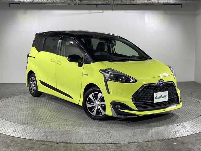 新着情報“シエンタハイブリッドG クエロ”2018年式ブラックマイカ/エアーイエロー 2トーン入荷しました！