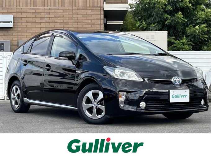 新着情報“プリウスSマイコーデ”2013年式ブラック入荷しました！