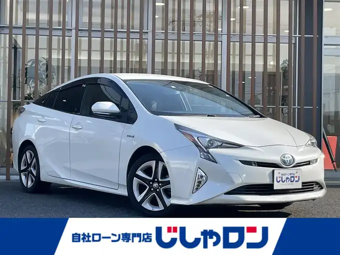 新着情報“プリウスAツーリングセレクション”2016年式ホワイトパールクリスタルシャイン入荷しました！