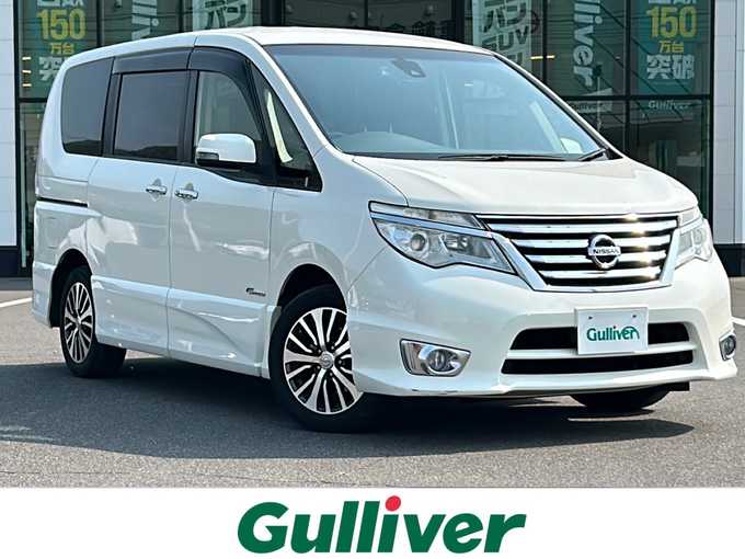 新着情報“セレナハイウェイスター Vセレクション+セーフティ S－ハイブリッド アドバンスドセーフティパッケージ”2015年式ブリリアントホワイトパール入荷しました！