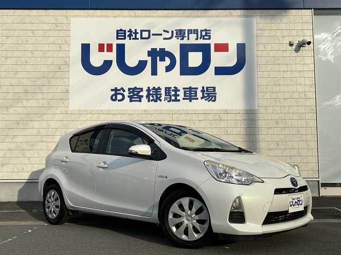 新着情報“アクアG”2012年式ライムホワイトパールクリスタルシャイン入荷しました！