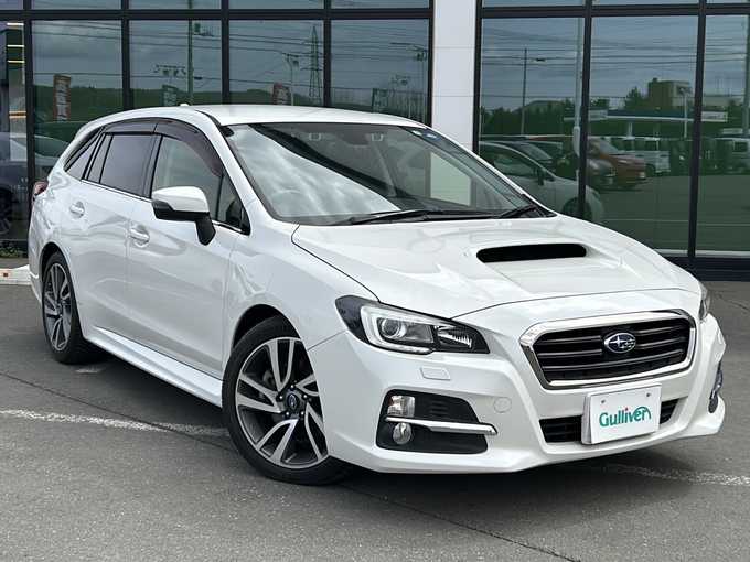 新着情報“レヴォーグ1．6GT－Sアイサイト”2015年式クリスタルホワイトP入荷しました！