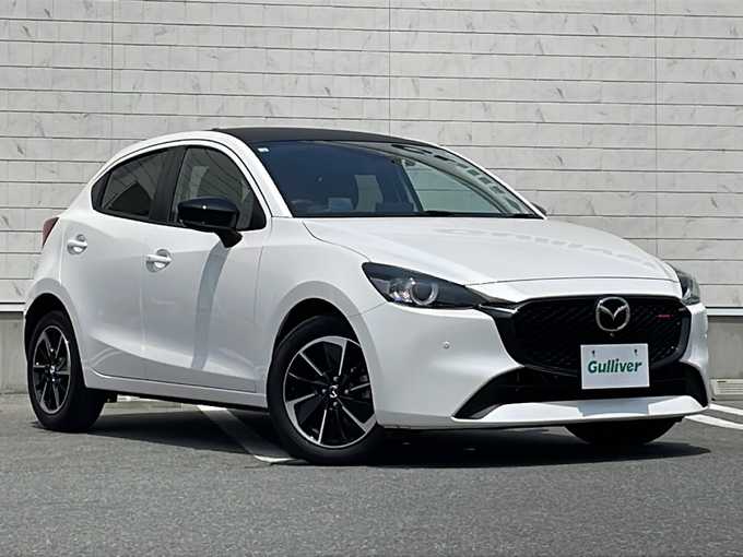 新着情報“ＭＡＺＤＡ２XDスポルト+”2023年式スノーフレイクホワイトパールマイカ入荷しました！