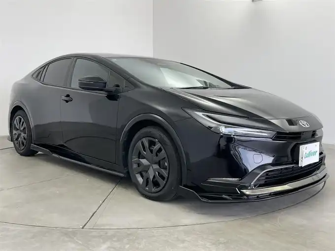 新着情報“プリウスZ”2024年式アティチュードブラックマイカ入荷しました！