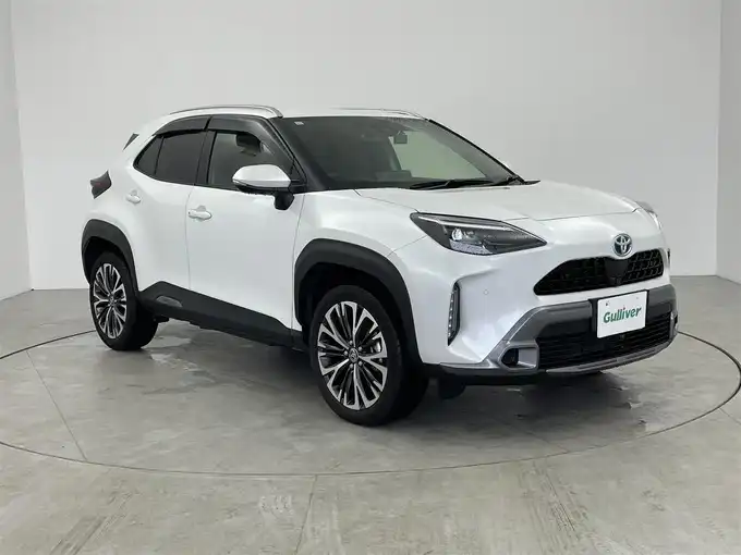 新着情報“ヤリスクロスハイブリッドZ アドベンチャー”2023年式プラチナホワイトパールマイカ入荷しました！
