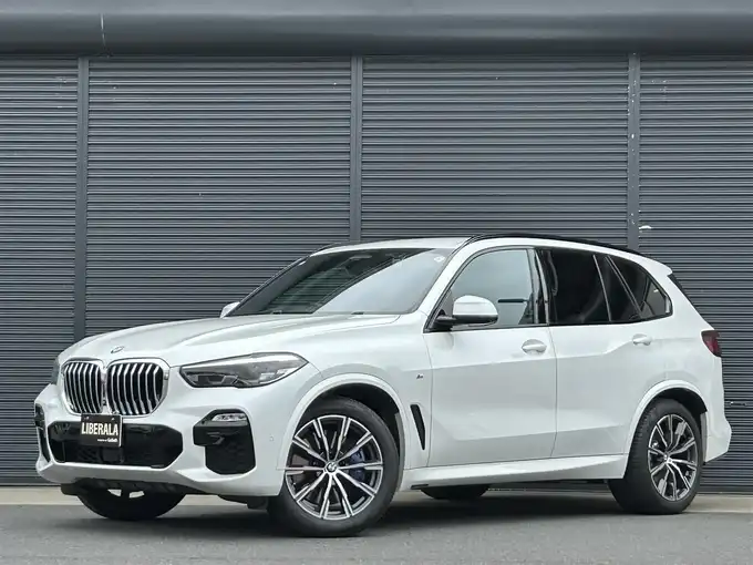 新着情報“Ｘ５xDrive 35d”2020年式アルピンホワイトⅢ入荷しました！