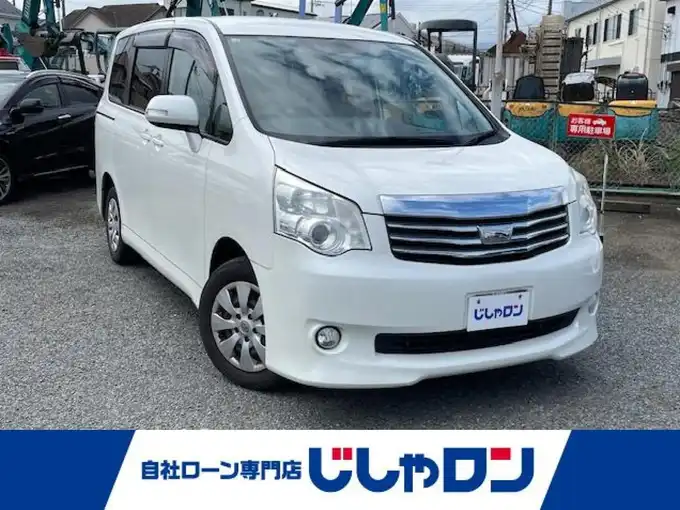 新着情報“ノアYY”2012年式ホワイトパールクリスタルシャイン入荷しました！