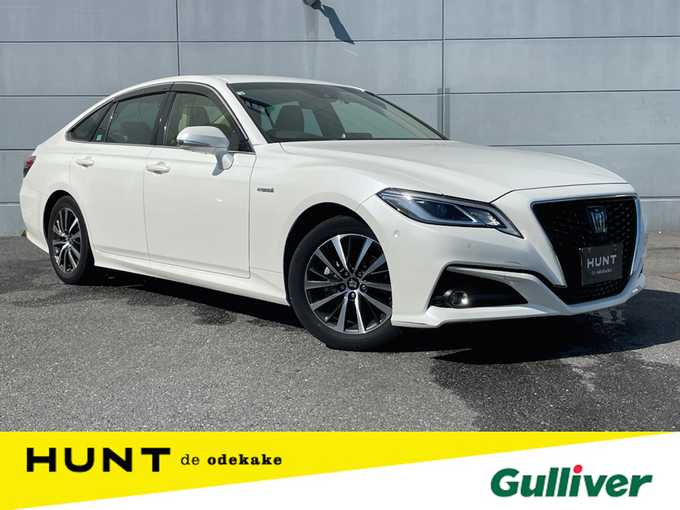 新着情報“クラウンハイブリッドS Cパッケージ”2018年式ホワイトパールクリスタルシャイン入荷しました！