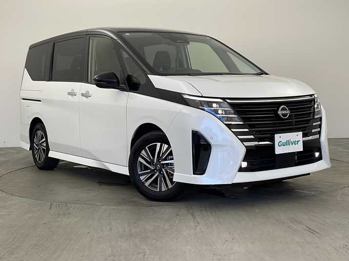 新着情報“セレナハイウェイスターV”2023年式パールⅡ入荷しました！