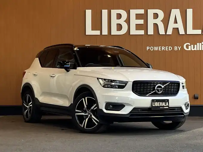 新着情報“ＸＣ４０B4 AWD Rデザイン”2020年式白Ⅱ入荷しました！