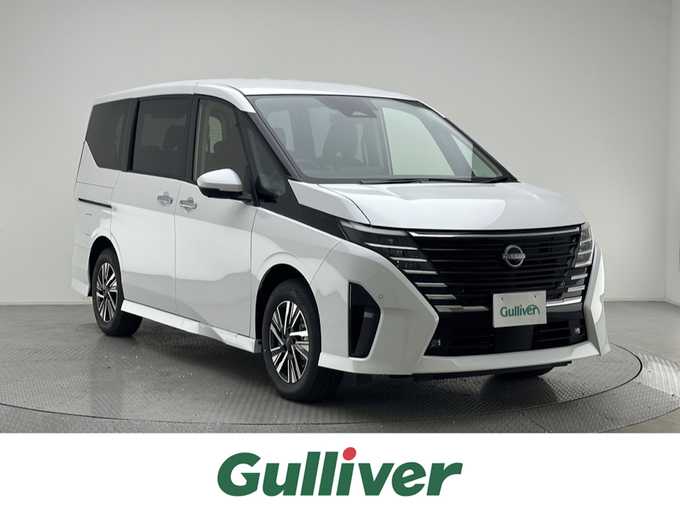 新着情報“セレナe－パワー ハイウェイスターV”2025年式プリズムホワイト入荷しました！