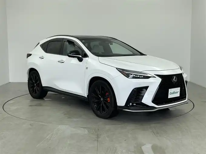 新着情報“ＮＸNX350h Fスポーツ”2022年式ホワイトノーヴァガラスフレーク入荷しました！